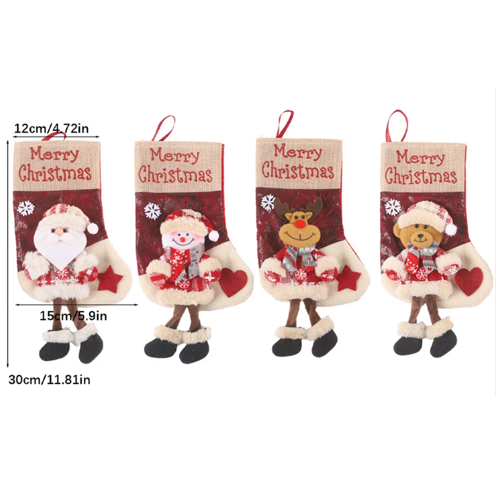 Christmas Stocking Hanging - 暖炉に掛ける大きなサンタクロースのクリスマスストッキング。ホリデーのお菓子やおもちゃを収納できる広々としたスペース。季節の装飾に。